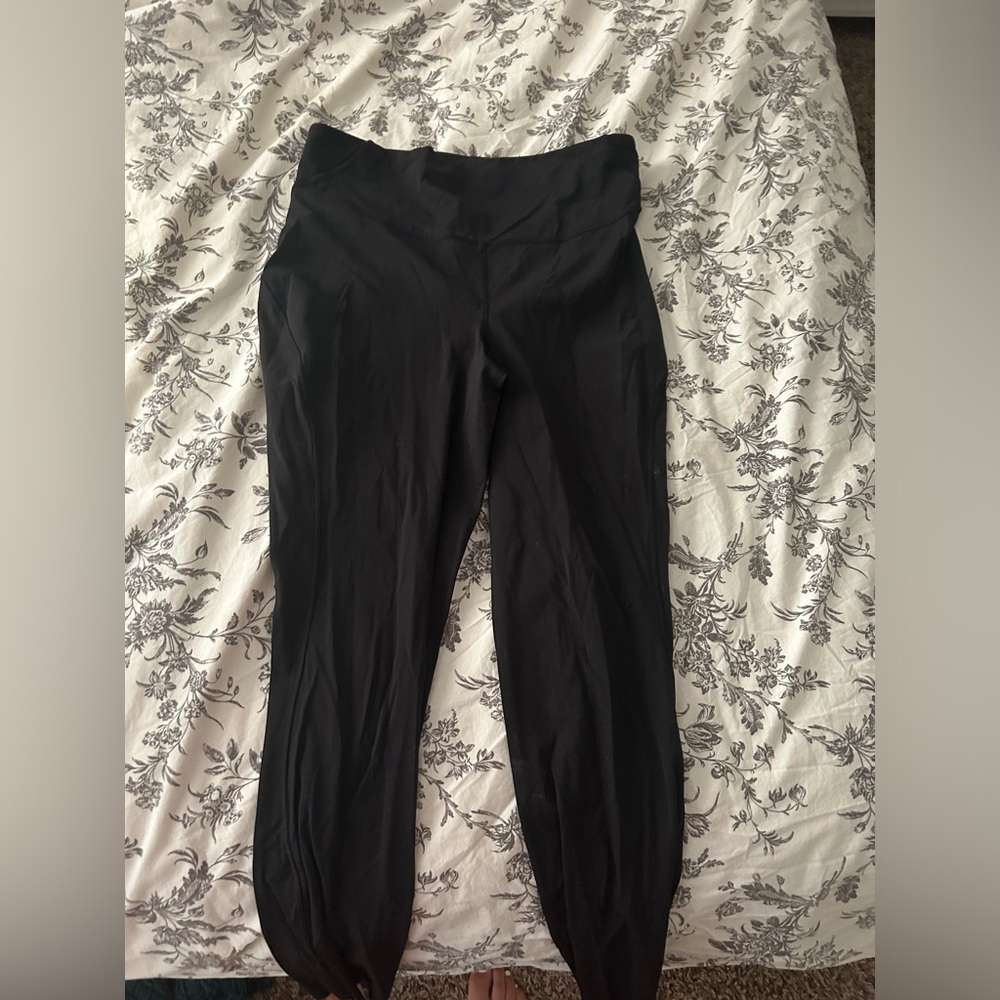 COPY - Lululemon wunder train leggings. Size 10, tags are taken out though.
